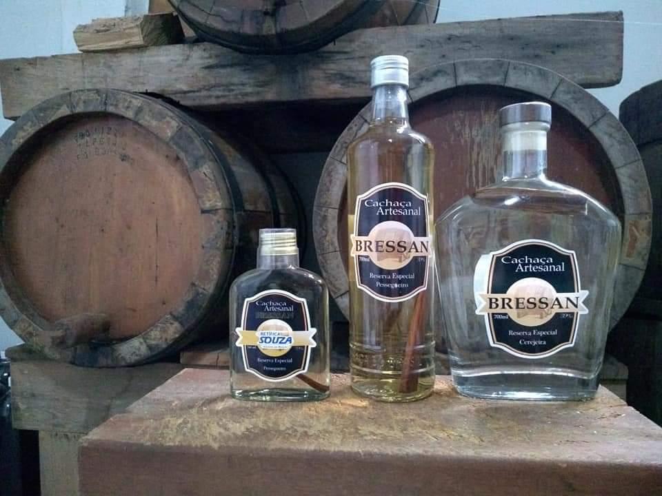 Leia mais sobre o artigo Produtor investe na produção artesanal de cachaça e açúcar mascavo em Primavera do Leste