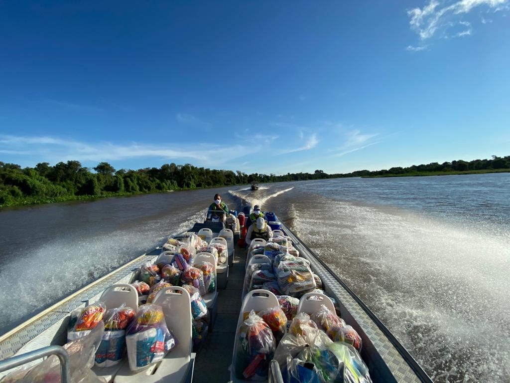 Você está visualizando atualmente Sesc Pantanal, Judiciário e ONG doam cestas básicas e combustível para comunidade indígena