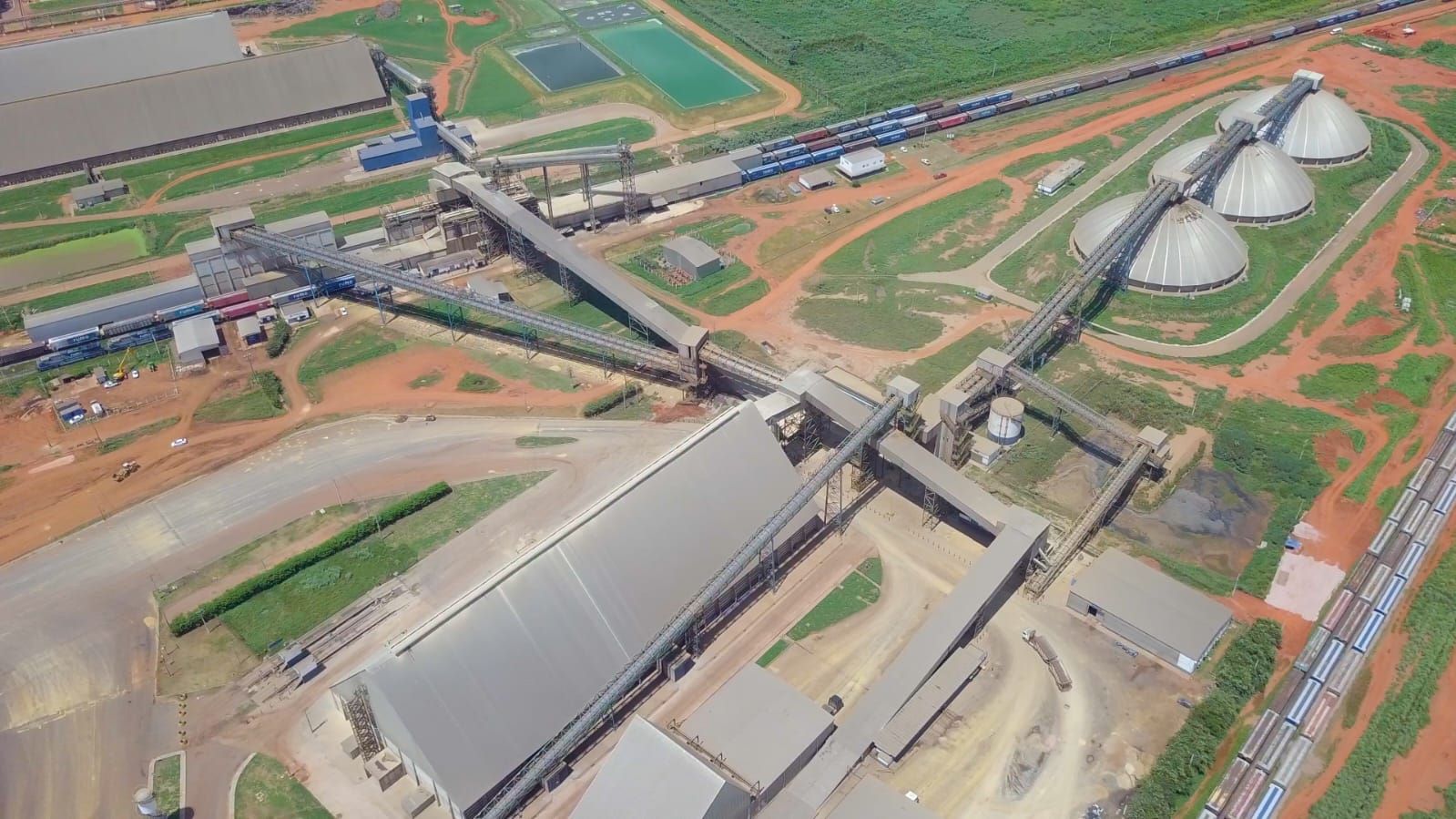 Rumo impulsiona agronegócio mato-grossense com transporte eficiente de fertilizantes por ferrovia